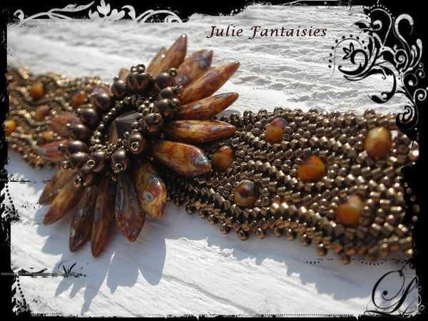 B-65-Bracelet-cristal-burst-sur-serpentine-darkk-b-copie-1.jpg