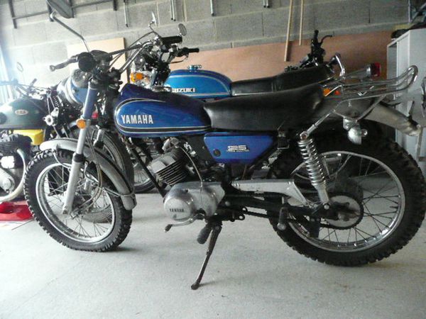 moto yamaha ancienne