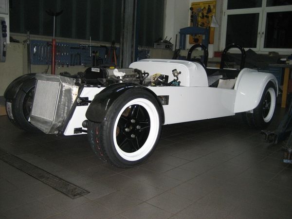Seven_002.JPG