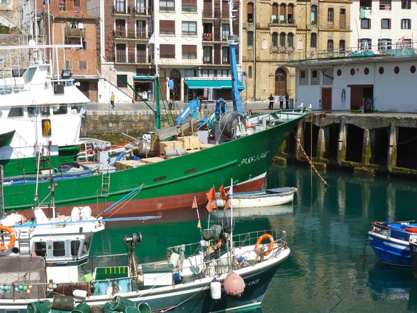 Bateaux dans le port