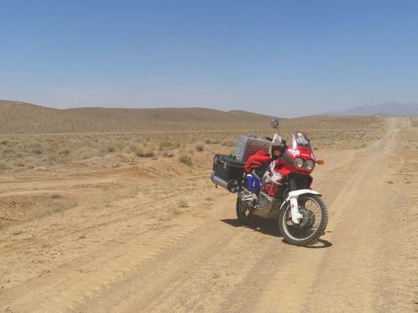 00176---IRAN---ROUTE--0-.JPG