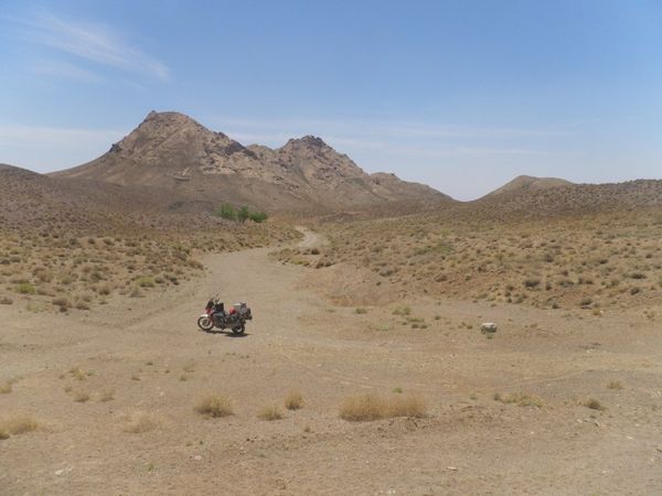 00176---IRAN---ROUTE--7-.JPG