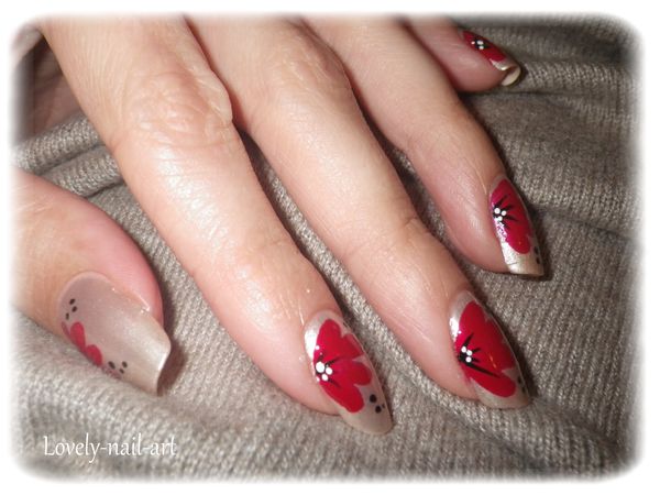 nail-art-coquelicot-7.jpg