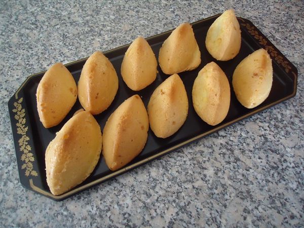 Petits-moelleux-au-citron-2-Veronique.JPG