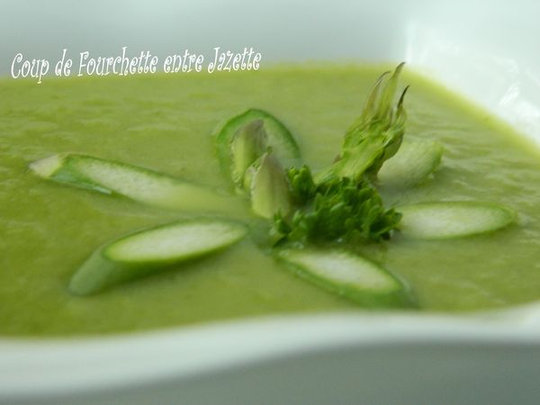 velouté d'asperges vertes