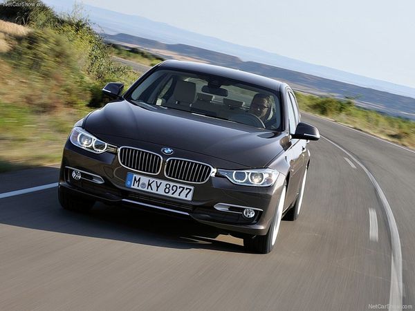BMW-3-Series_2012_800x600_wallpaper_2e.jpg