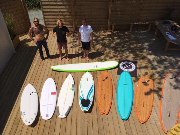 Des-boards-en-test-au-29HOOD-Surfclub-grace-au-magasin-PIC.jpg