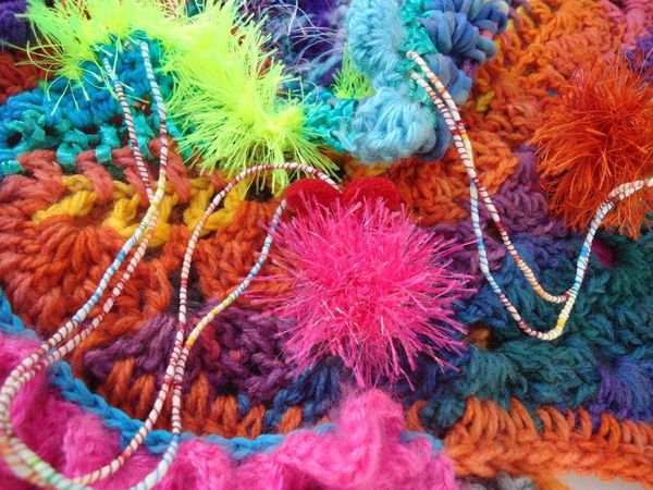 y9pompoms