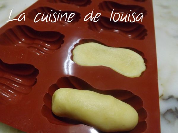 Enfourner dans un four préchauffé à 175° pendant 15 min , mais tout va dependre de votre four , on aura des gateau legerement