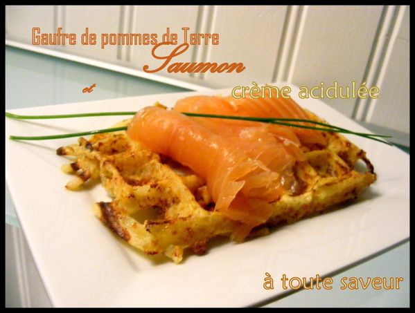 gaufre-de-pommes-de-terre-au-saumon-et-creme-acidulee-1.jpg