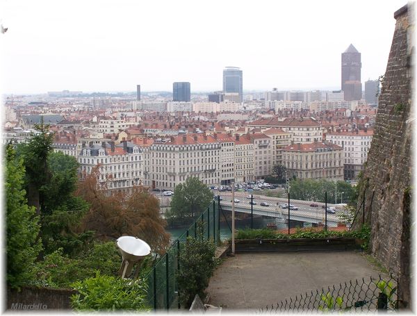 230-u-rm-pb-croix-rousse-escalier-pres-de-la-rue-lebrun-vu.jpg