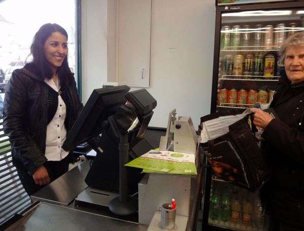 Fatima-caisse-cliente