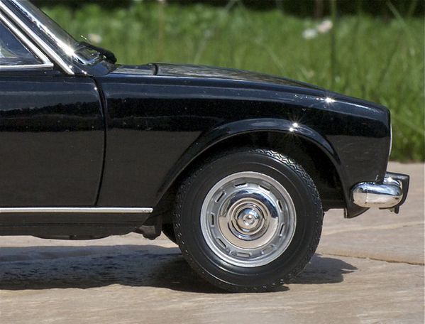 PEUGEOT 504 GL BERLINE NOIR WELLY22