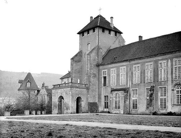 L'évêché25
