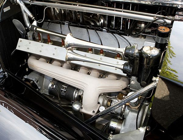 bugatti_type_57_graber_cabriolet_1934_124.jpg