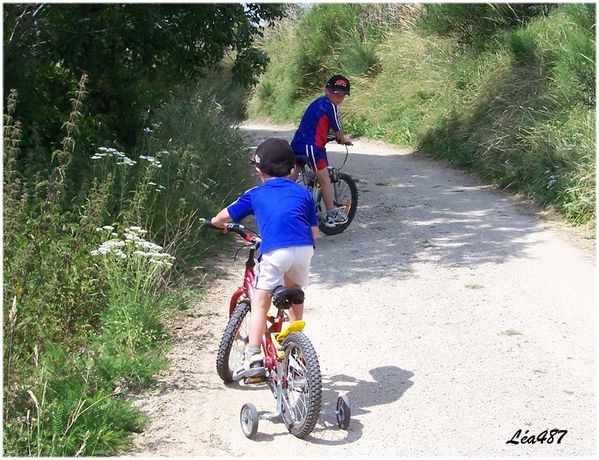 100_0339-Romain-et-Bastien-en-2007.jpg