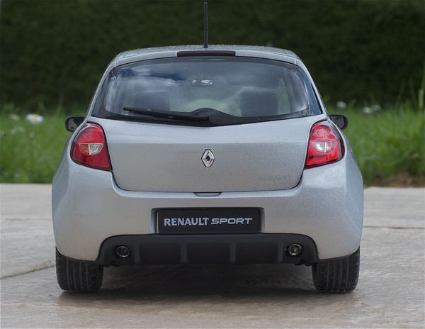 RENAULT CLIO RS3 COUPE GRIS SOLIDO19