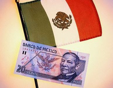 mexico-dinero-y-bandera.jpg