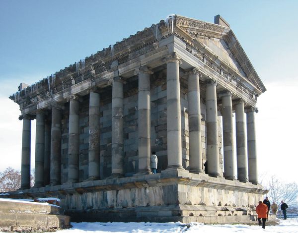 Armenia_Garni---R.Zenner-wiki.jpg