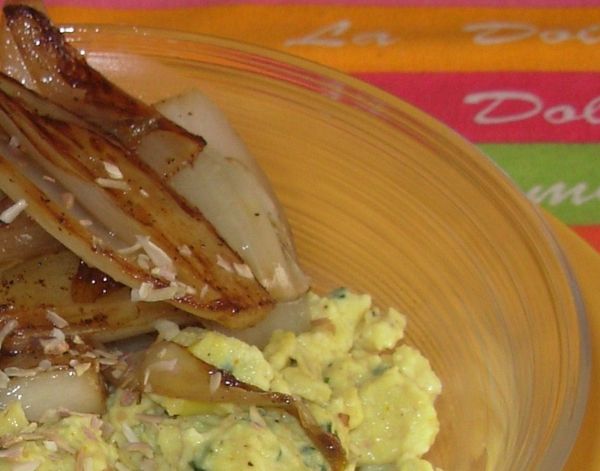 Oeufs brouillés aux endives, curry, moutarde4