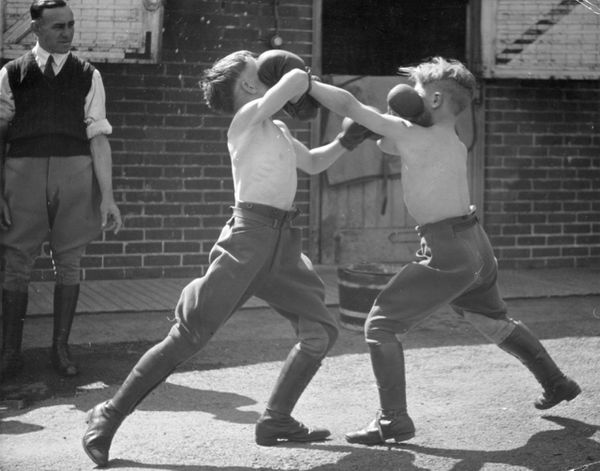 Boys-Boxing--1926--England.jpg