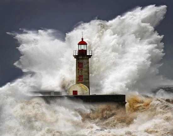 phare en mer