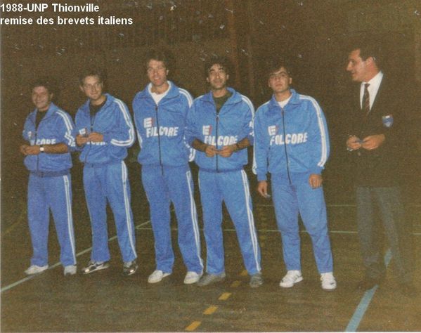 1988-UNP-Thionville-remise-des-brevets-italiens--6-.jpg