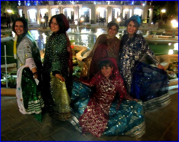 shiraz-traditionnelles-s.jpg