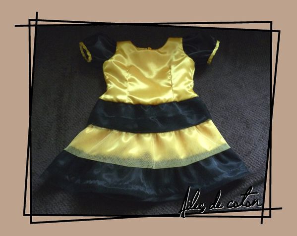 ensemble robe abeille courte - octobre 2012