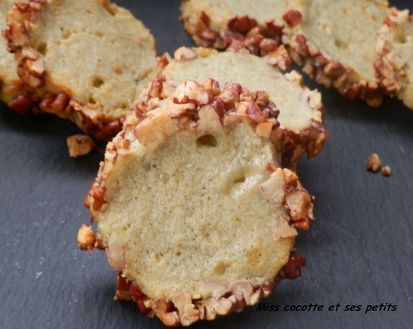 sables-roquefort-et-noix-pecan--3-.JPG