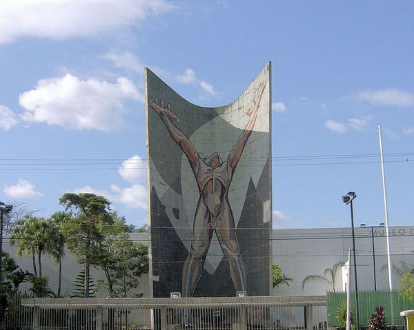 Revolution_Monument_San_Salvador.jpg