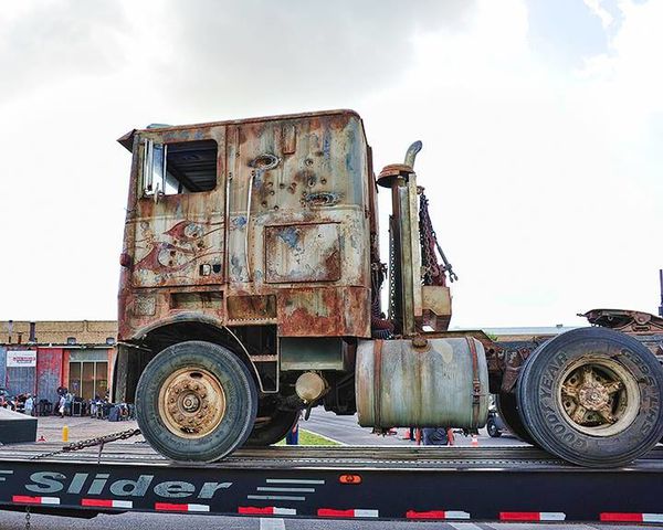 Transformers-4---Tournage-Camion-02.jpg