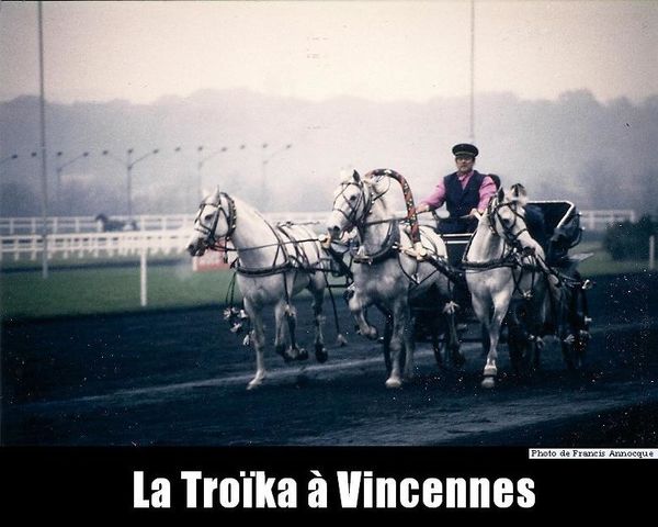 Troika.-La-Troika-a-Vincennes-0004.jpg