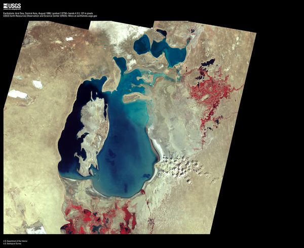 Aral1999 - Aout - Landsat 7 ETM - SE