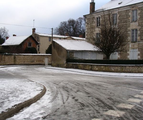 Lucon neige21 08-01