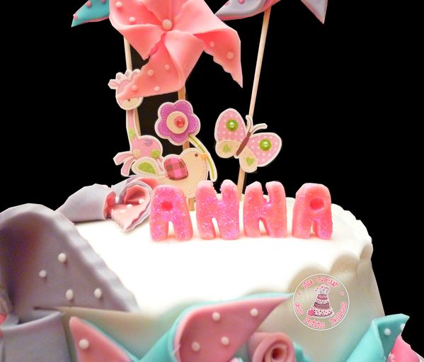 Anna gâteau rose bleu blanc