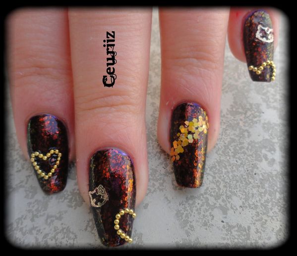 hello kitty cosmetoonails3