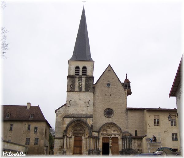 107-c-ambronay-l-abbaye-exterieur.jpg