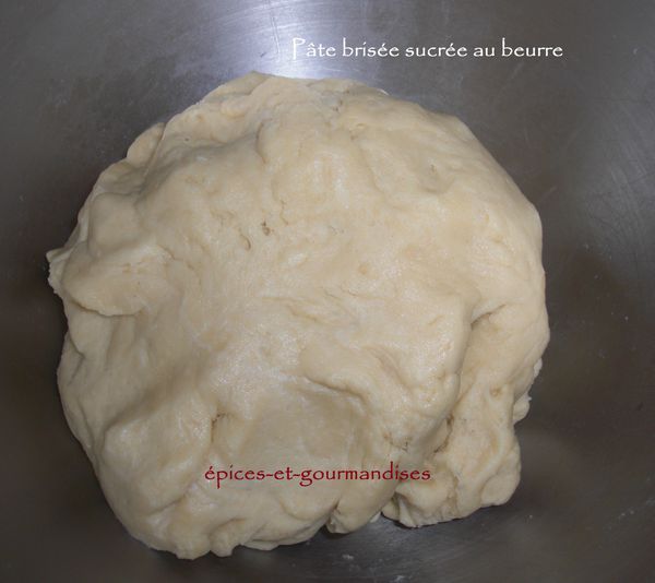 pate-brisee-sucree-au-beurre-CIMG3354--2-.jpg