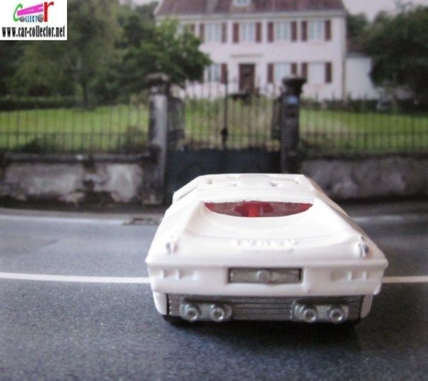 bmw m1 turbo majorette (3)