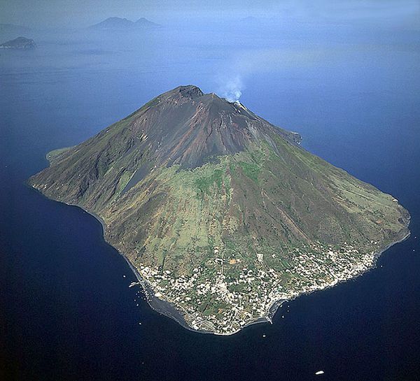 stromboli_b-edmayer_01-copie.jpg