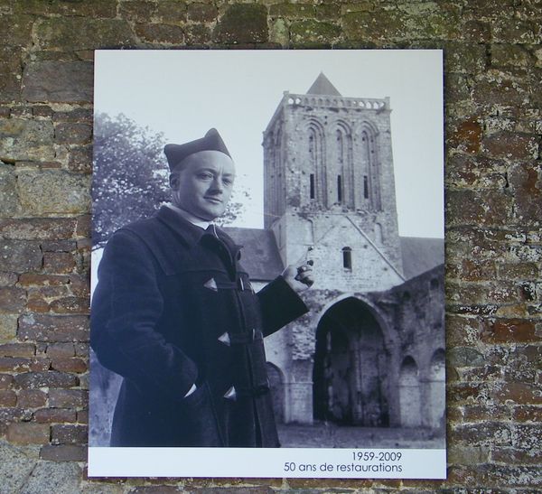 032 Abbaye de La Lucerne-d'Outremer copy