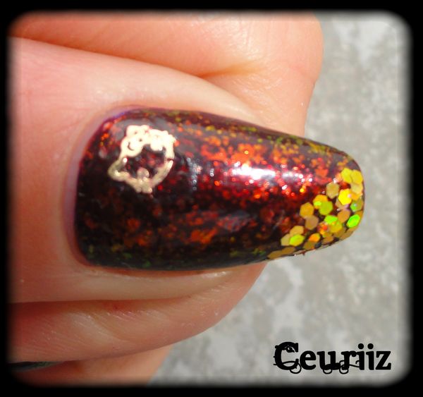 hello kitty cosmetoonails