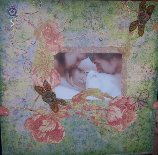 http://img.over-blog.com/600x591/2/79/36/55/tm3/scrap-petite-famille-002.JPG