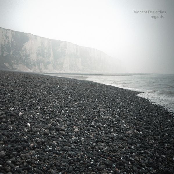Rivage de pierres