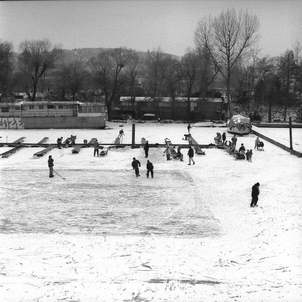 raa Patinage sur la Vlatlava gelée, Prague, jan 1996