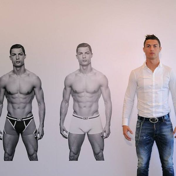 Cristiano-Ronaldo-CR7Underwear-Burbujas-De-Deseo-01.jpg