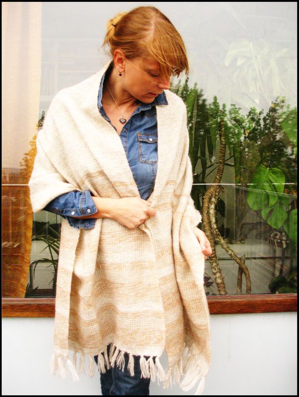 Hand-woven-wool-shawl-stole-beige-4