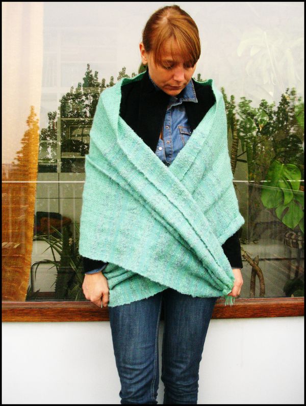 Hand-woven-wool-shawl-stole-turquoise-3