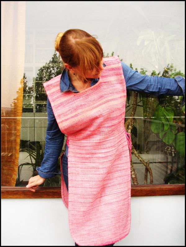 Hand-woven-wool-tunic-pink-4